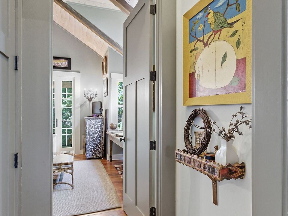 28th image of 167 Pollywood Ln