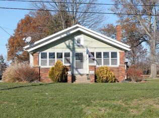 8411 Old Highway 50, Flora, IL 62839