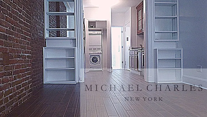 Rented by Michael Charles New York | media 10
