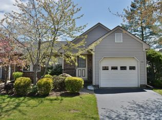 11 Benjamin Franklin Dr #A, Monroe Township, NJ 08831