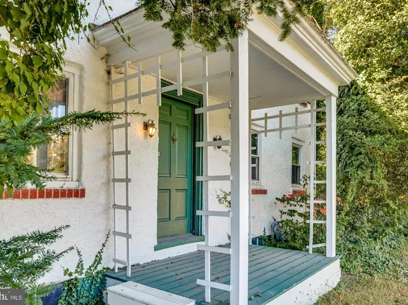 660 S Church St, Mount Laurel, NJ 08054