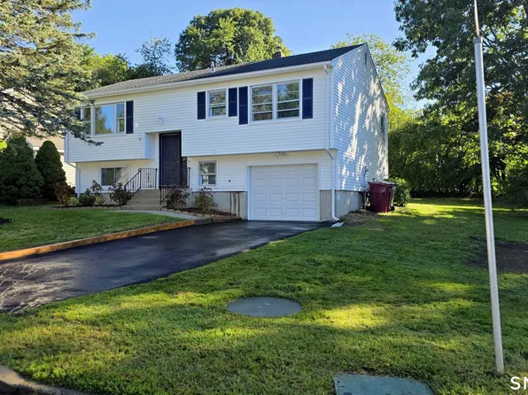 77 Meadow Lark Road, Naugatuck, CT 06770