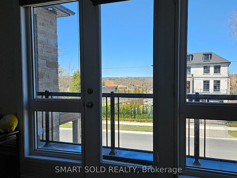 147 Hillsview Dr — Photo 25