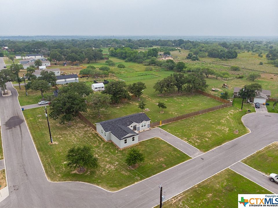 1st image of 208 Cordell Creek Dr