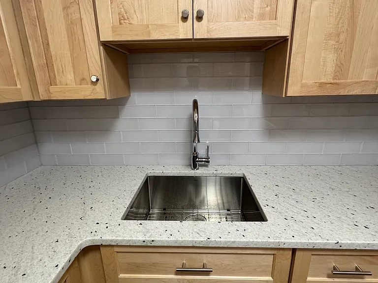 6-16 E Blackwell St #3H — Photo 3