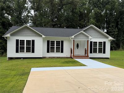 660 W 9th St, Newton, NC, 28658