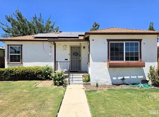 1238 Castaic Ave, Bakersfield, CA 93308