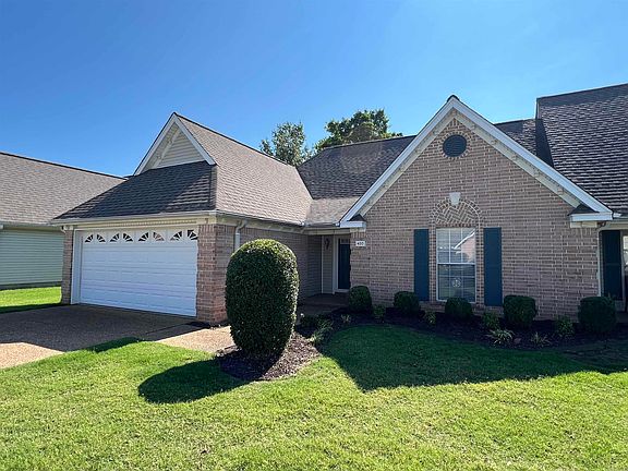 2nd image of 400 Country Squire Ln
