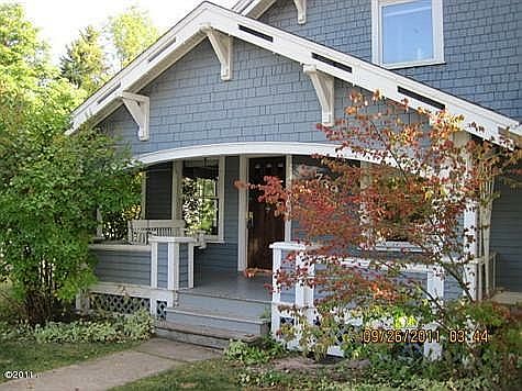 2nd image of 739 E 2nd St