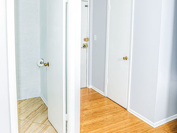 4th image of 315 Des Plaines Ave APT 507