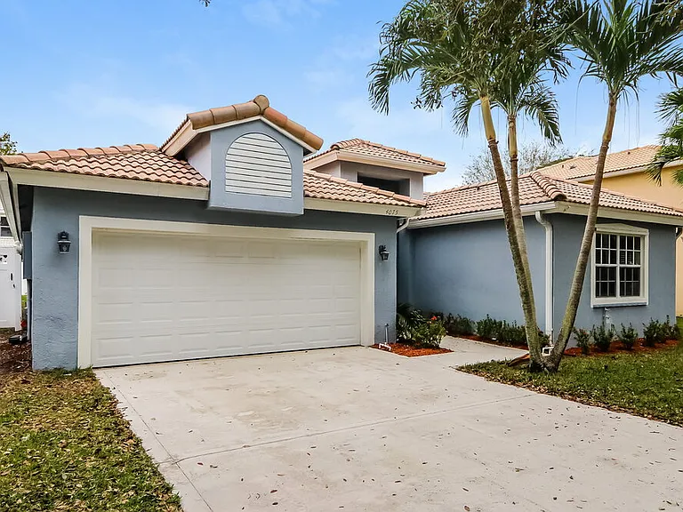 4075 Sabal Lakes Rd — Photo 3