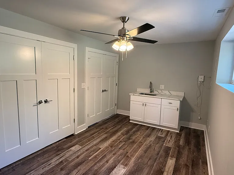 200 Sherwood Dr — Photo 24