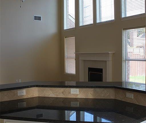 4th image of 4308 Vanderpool Dr