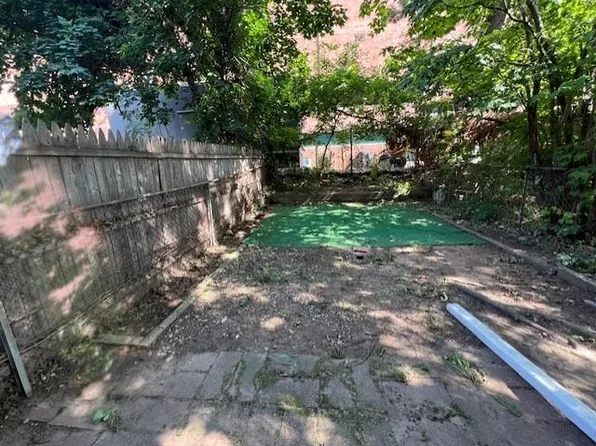 50 College Street image 29 of 31