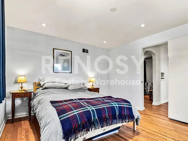 1535 Hudson St #3 — Photo 7