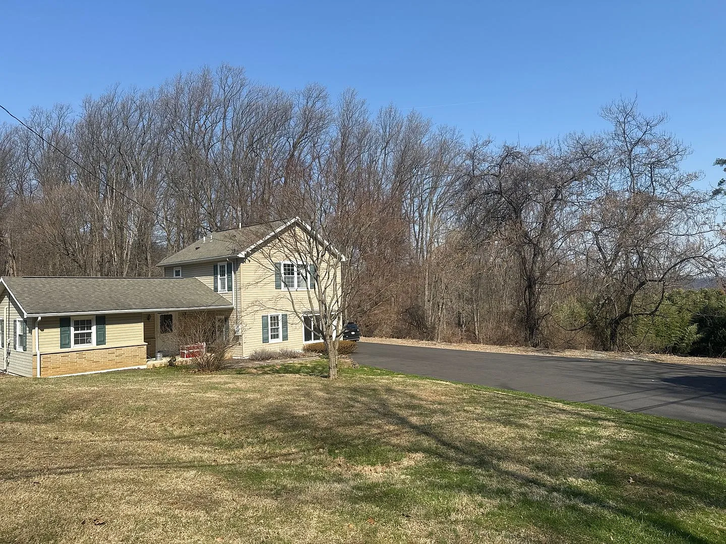 Country Living at Its Finest 3676 Lower Saucon Road, Hellertown, PA — Photo 2