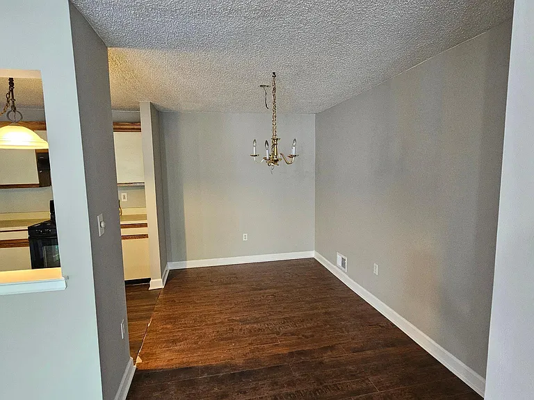 32 Holly Ct #32 — Photo 10