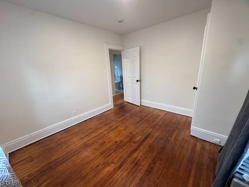 3 bed, 1.0 bath, $2,850 — Photo 3
