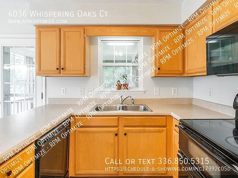 4036 Whispering Oaks Ct — Photo 17