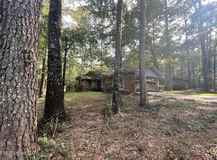1073 Ratliff Ferry Rd, Canton, MS 39046