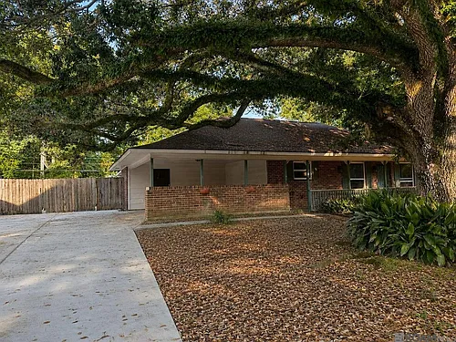 431 Gloria Dr Photo 1