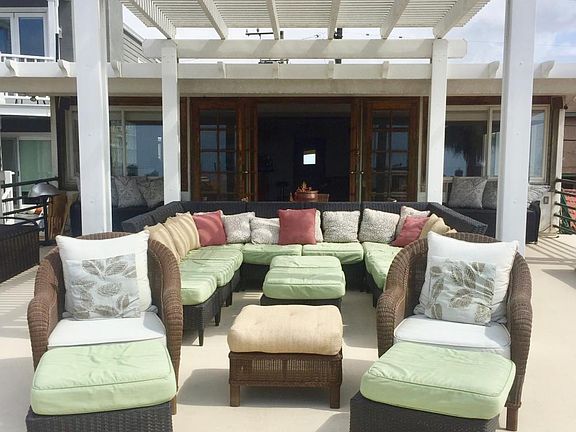 Extraordinarily Large Deck