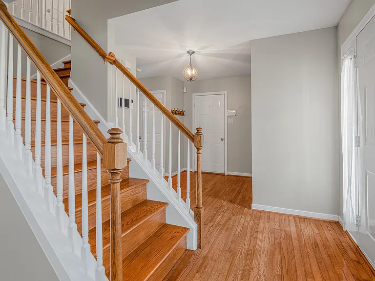 3924 Liberty Point Dr — Photo 8