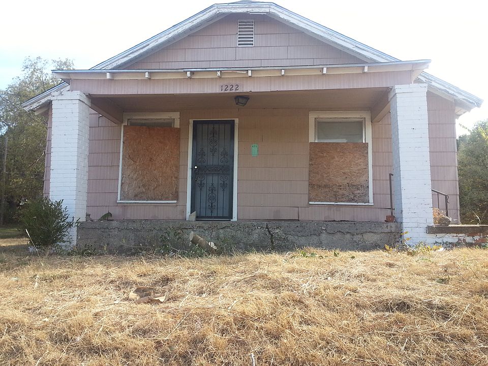 1st image of 1222 E Powell Ave