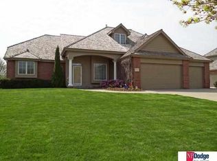17467 Archer Cir, Omaha, NE 68135