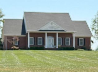 8223 Pond River Rd, Owensboro, KY 42301