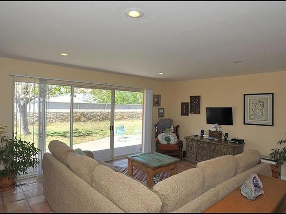 2nd image of 4233 Hampshire Ln