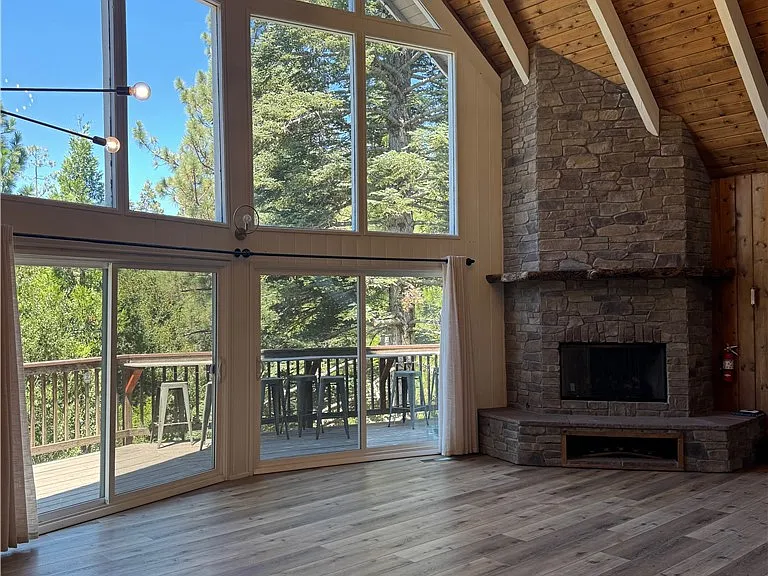 956 Teakwood Dr — Photo 5