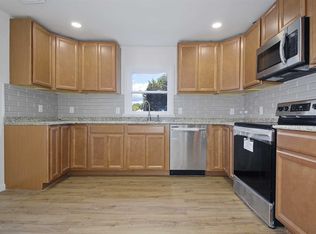 21 Cochran Hill Rd, Poughkeepsie, NY 12603