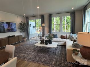 9020 Northfield Crossing Dr, Charlotte, NC 28269