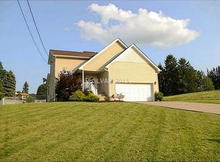 160 Meadow Rd, Wintersville, OH 43953
