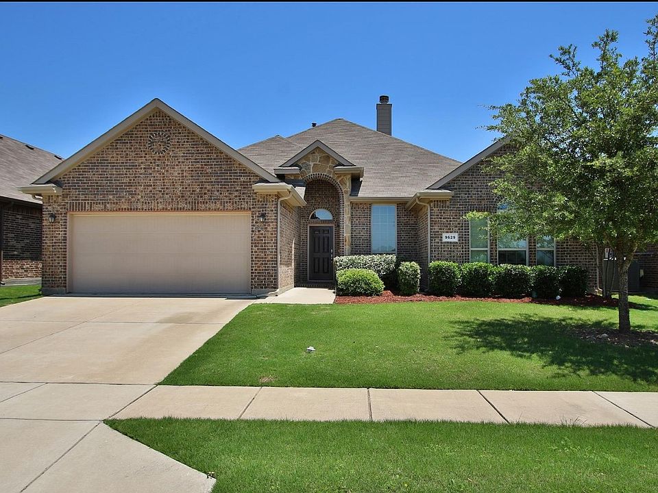 1st image of 9629 Cypress Lake Dr