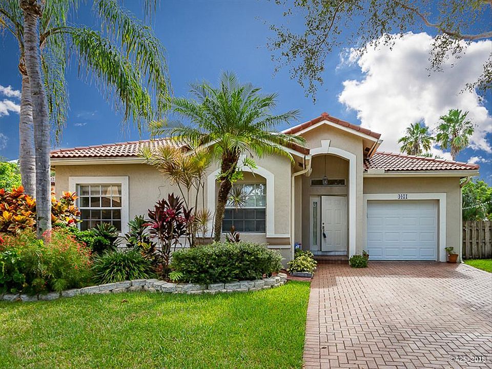 1st image of 4051 NW 61st Way