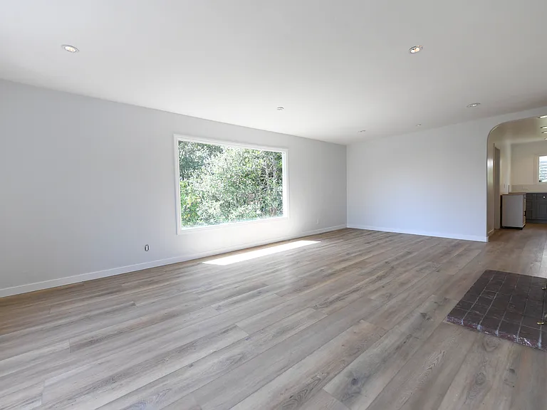 2505 Cedar St — Photo 7