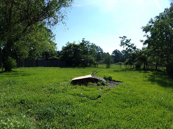 2nd image of 3142 Sherwood Dr