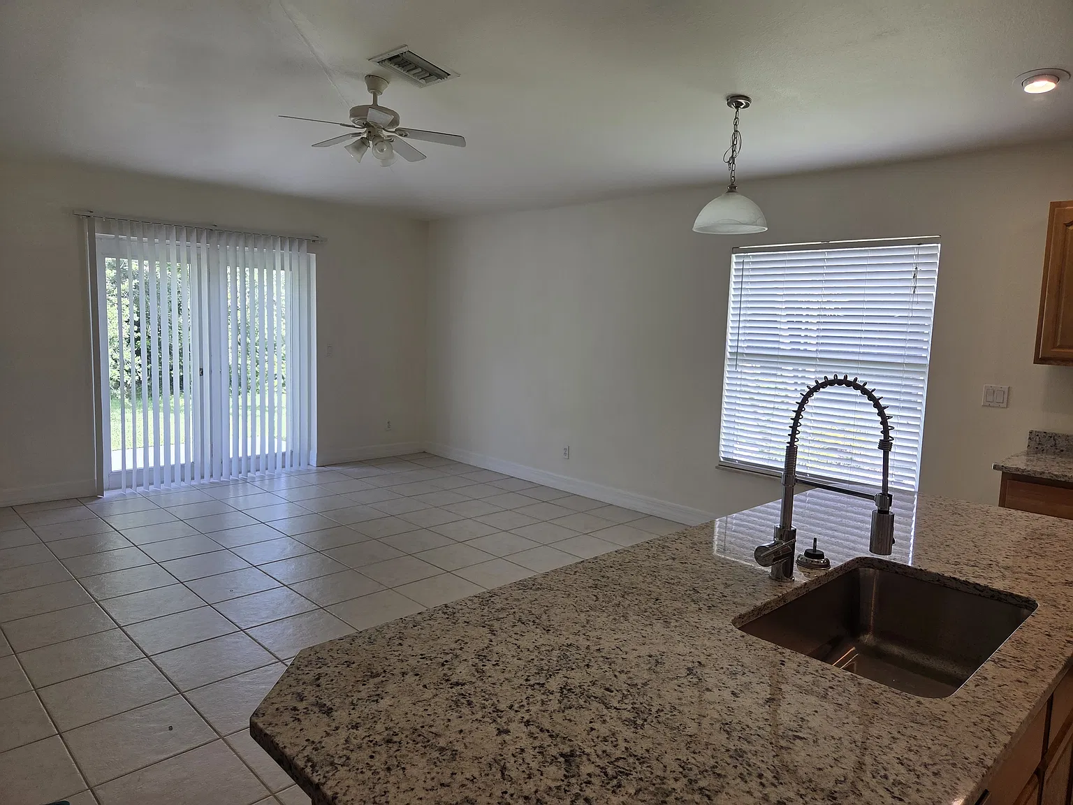3 bed, 1542 sqft, $1,750 — Photo 2