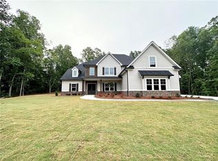 101 Gwendolyn Ct, Carrollton, GA 30117