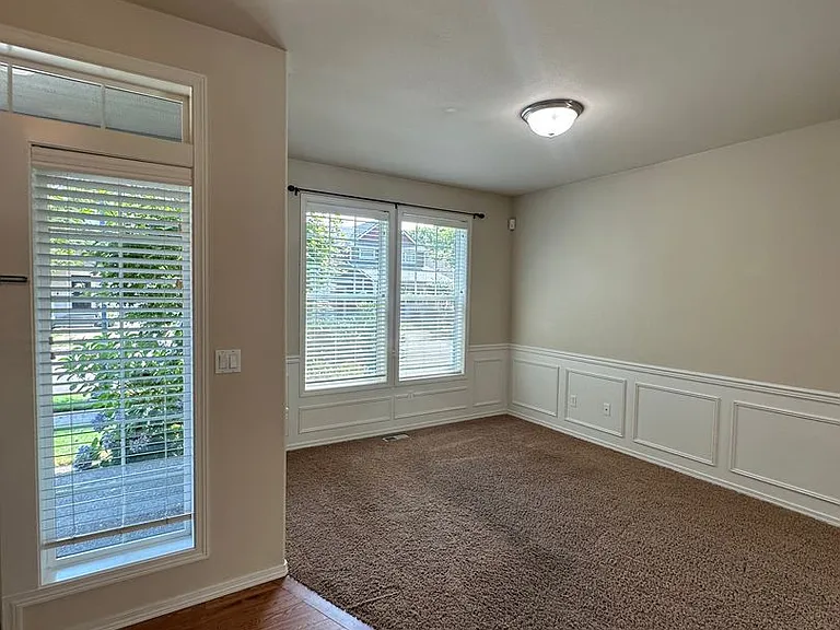 7147 Prism St SE — Photo 2