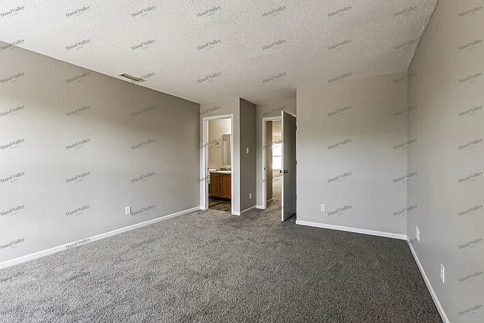 10785 Cyrus Dr — Photo 9