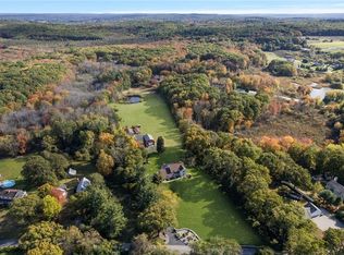 365 W Wrentham Rd, Cumberland, RI 02864