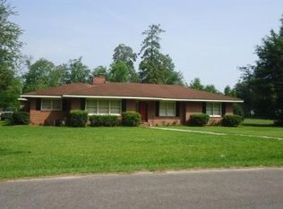 392 Mahogany St, Jesup, GA 31546