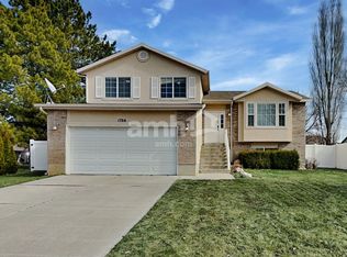 1766 N 2475 W, Clinton, UT 84015