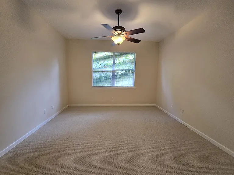 1463 SE Tidewater Pl — Photo 17