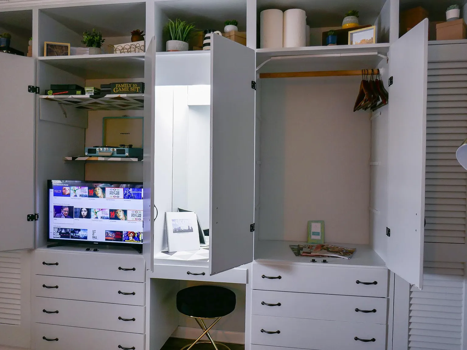 Studio, 420 sqft, $1,700 — Photo 2