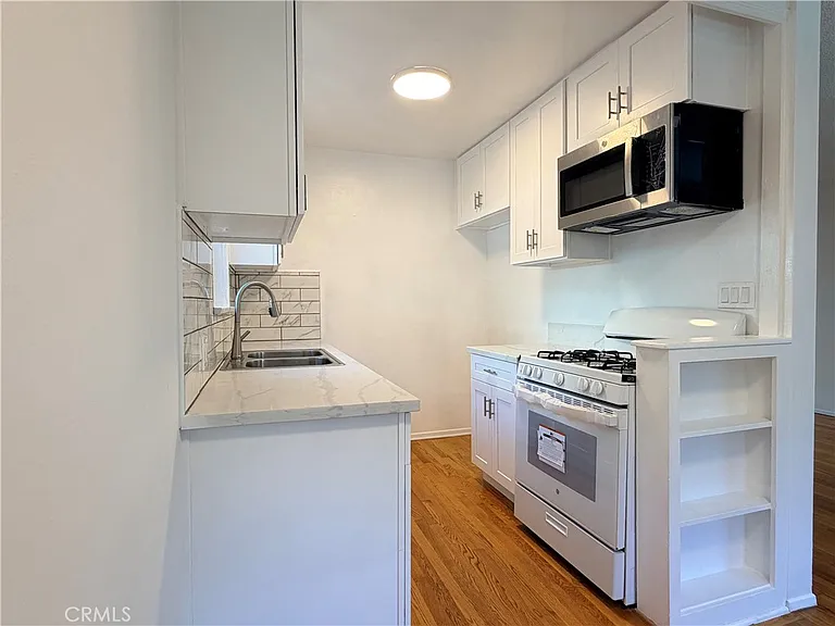 722 Westbourne Dr #C — Photo 8
