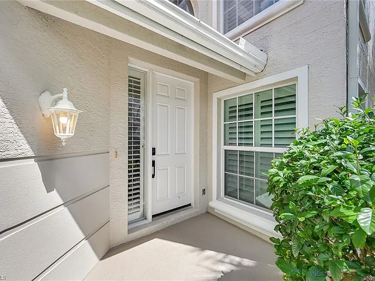 1580 Clermont Dr #L-202 — Photo 2